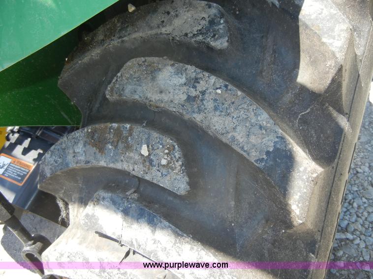 image for item 2415 2010 John Deere 3038E tractor