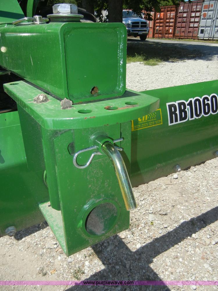 image for item 2415 2010 John Deere 3038E tractor