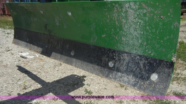 image for item 2415 2010 John Deere 3038E tractor