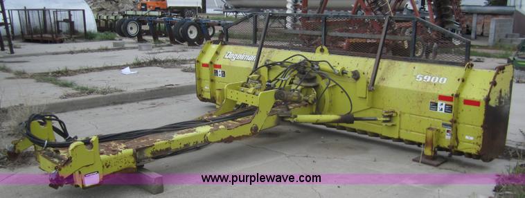 image for item 3090 Degelman 5900 dozer blade