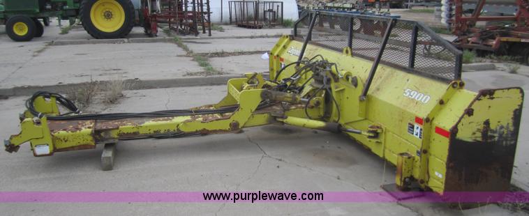 image for item 3090 Degelman 5900 dozer blade