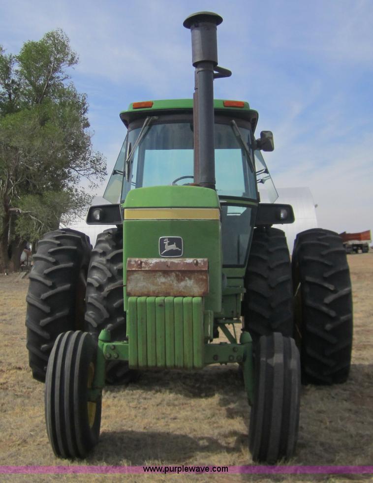 image for item 3117 John Deere 4430 tractor