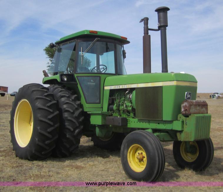 image for item 3117 John Deere 4430 tractor