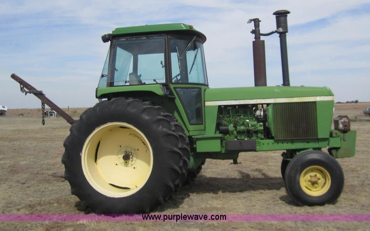 image for item 3117 John Deere 4430 tractor