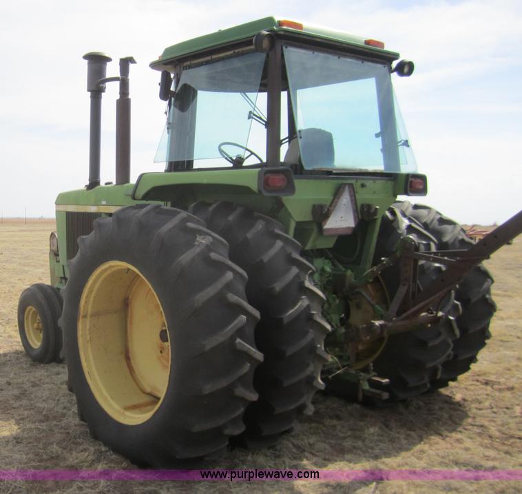 image for item 3117 John Deere 4430 tractor
