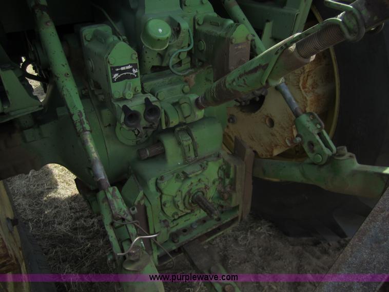 image for item 3117 John Deere 4430 tractor