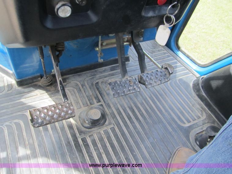 image for item 3171 1989 Ford TW-15 MFWD tractor