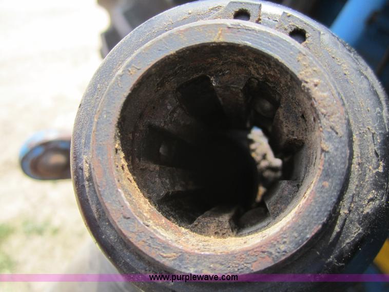 image for item 3172 2004 New Holland 155 manure spreader