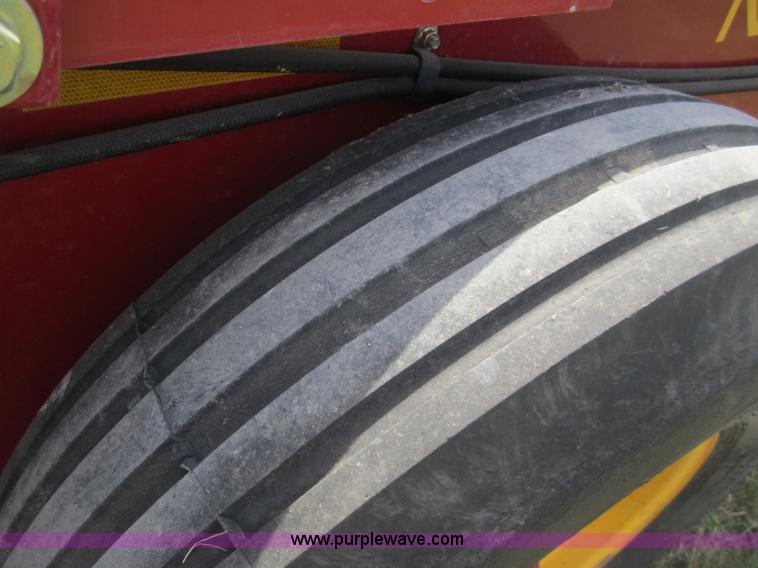 image for item 3172 2004 New Holland 155 manure spreader