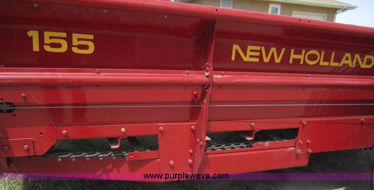 image for item 3172 2004 New Holland 155 manure spreader