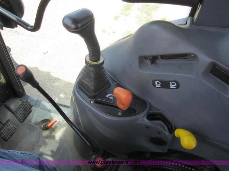 image for item 3173 2004 New Holland TN60DA MFWD tractor