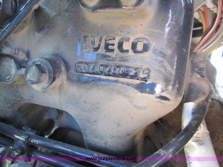 image for item 3173 2004 New Holland TN60DA MFWD tractor