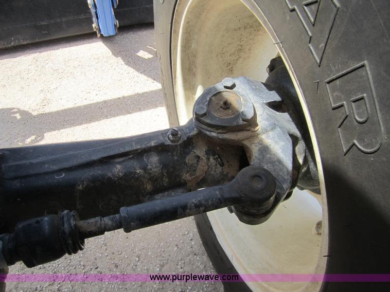 image for item 3173 2004 New Holland TN60DA MFWD tractor