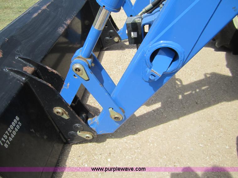 image for item 3173 2004 New Holland TN60DA MFWD tractor