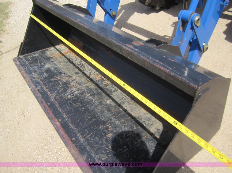 image for item 3173 2004 New Holland TN60DA MFWD tractor