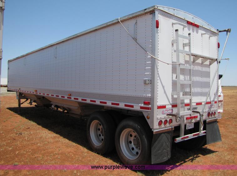 image for item 3440 2000 Wilson 43' aluminum grain trailer