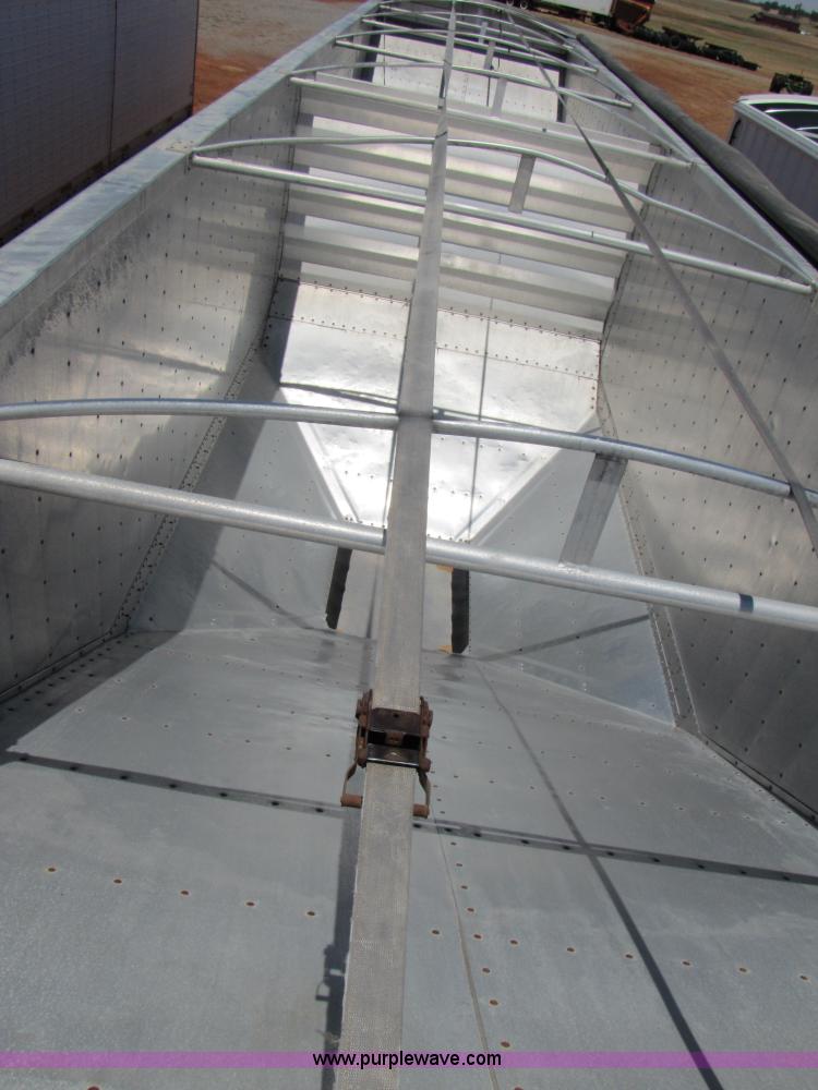image for item 3440 2000 Wilson 43' aluminum grain trailer