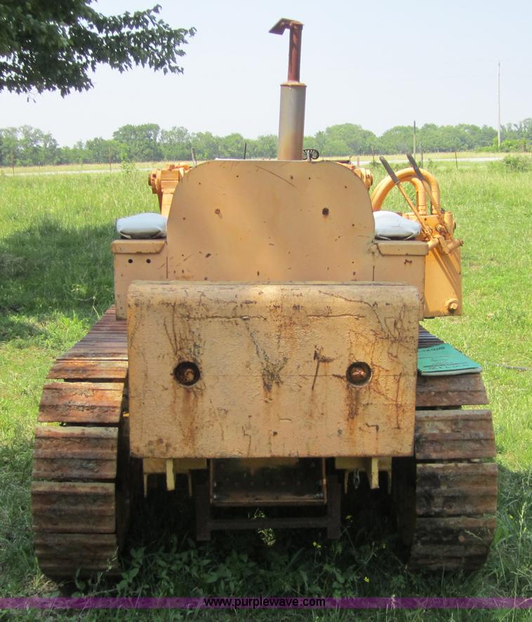 image for item 3783 Oliver OC 4 track loader