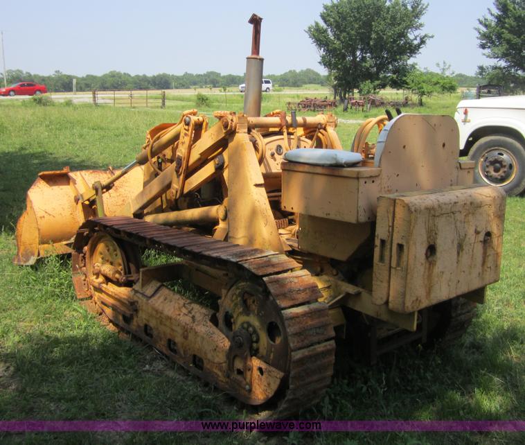 image for item 3783 Oliver OC 4 track loader