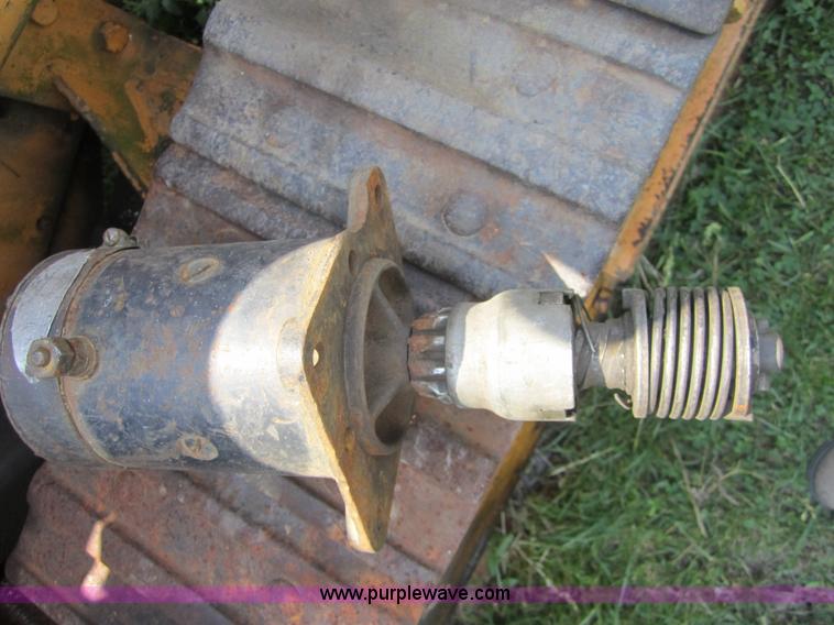 image for item 3783 Oliver OC 4 track loader