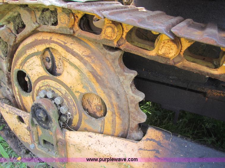 image for item 3783 Oliver OC 4 track loader