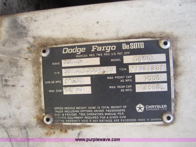 image for item 3784 1973 Dodge D800 two-ton dump truck