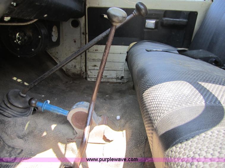 image for item 3784 1973 Dodge D800 two-ton dump truck