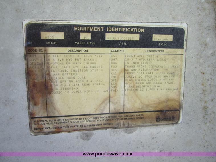 image for item 3784 1973 Dodge D800 two-ton dump truck