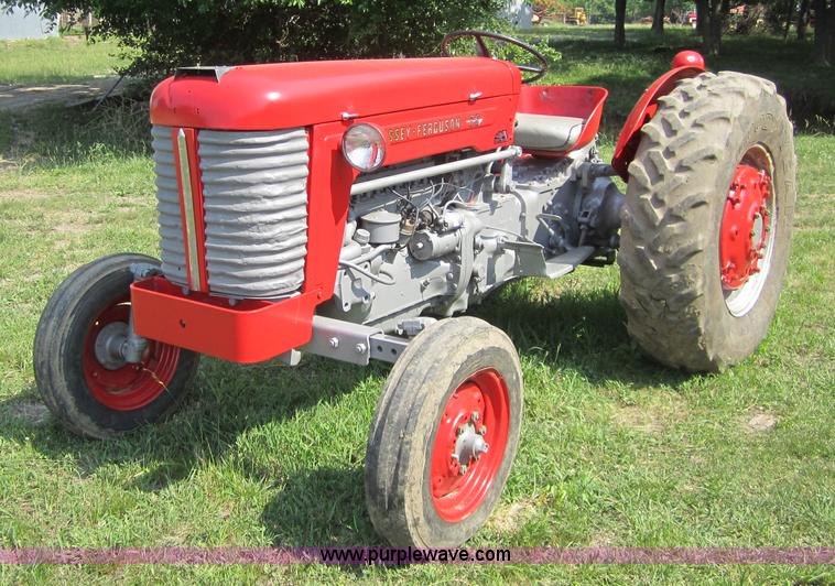 image for item 3786 Massey-Ferguson 65 tractor