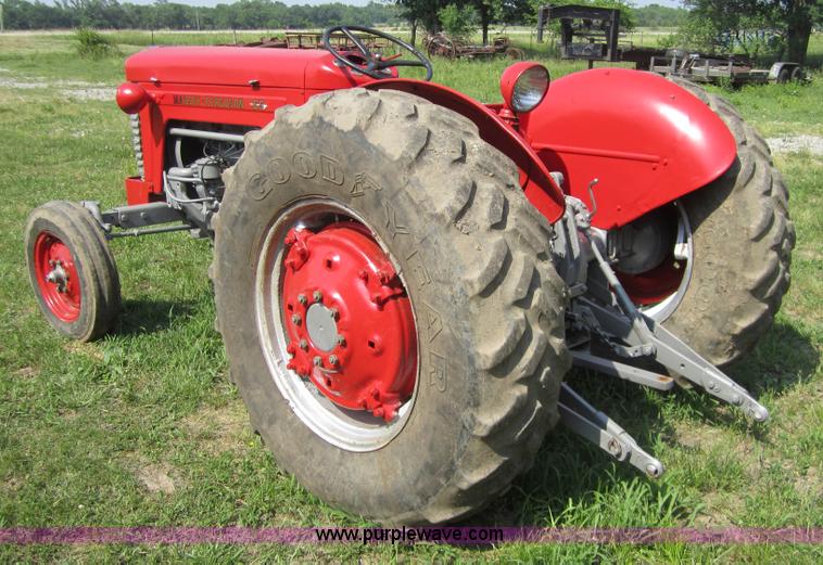 image for item 3786 Massey-Ferguson 65 tractor