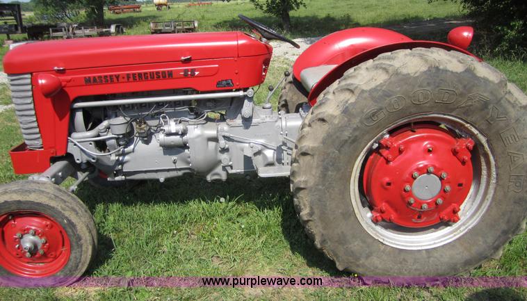 image for item 3786 Massey-Ferguson 65 tractor