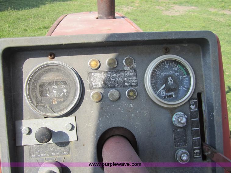 image for item 3788 Allis Chalmers 7000 tractor