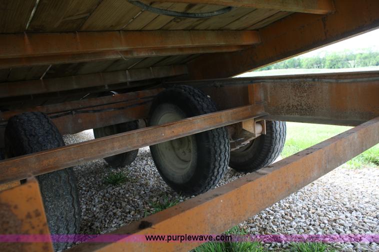 image for item 4667 1996 Econoline tilt bed trailer