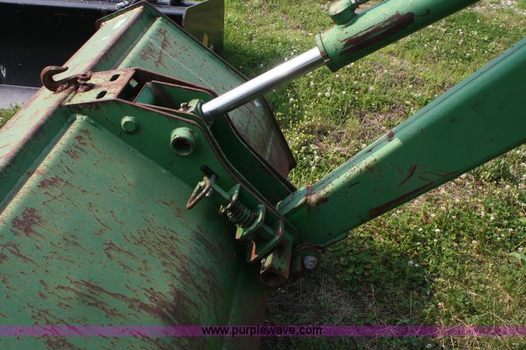 image for item 4713 John Deere 725 loader with mounting brackets