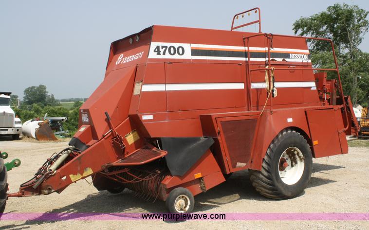 image for item 4742 Hesston 4700 square baler
