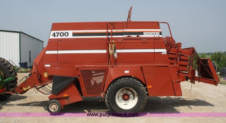 image for item 4742 Hesston 4700 square baler