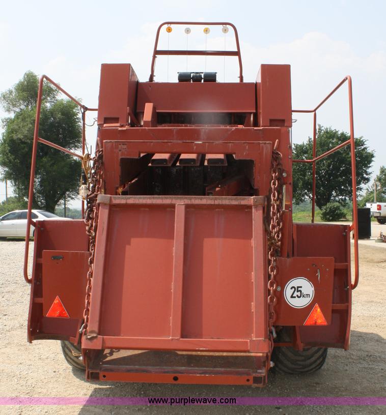 image for item 4742 Hesston 4700 square baler