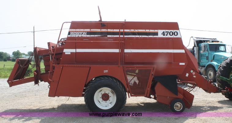 image for item 4742 Hesston 4700 square baler