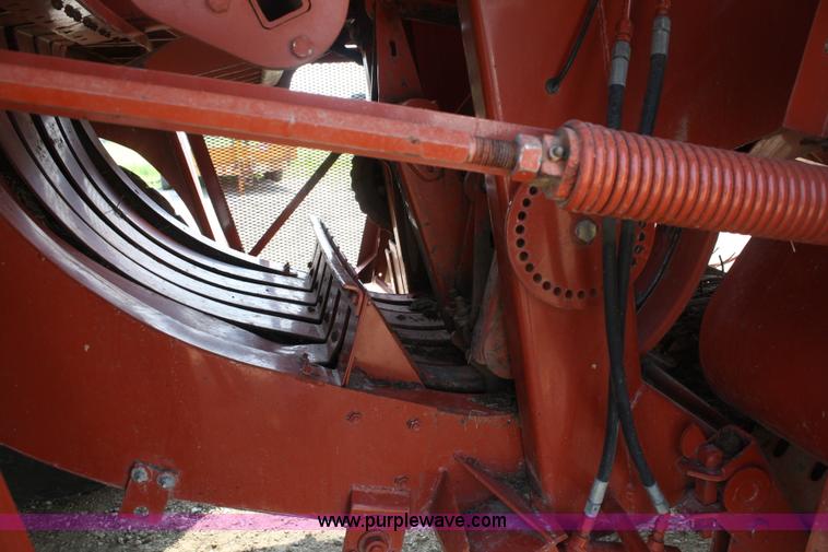 image for item 4742 Hesston 4700 square baler