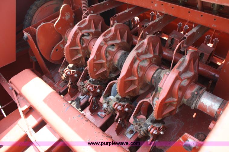 image for item 4742 Hesston 4700 square baler