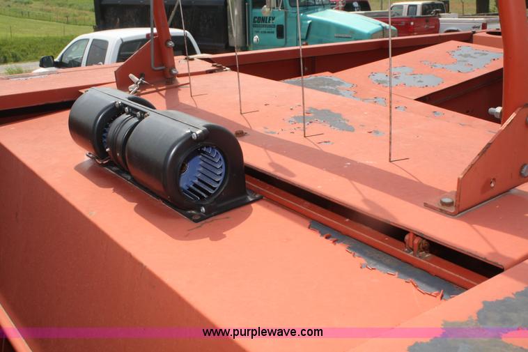 image for item 4742 Hesston 4700 square baler