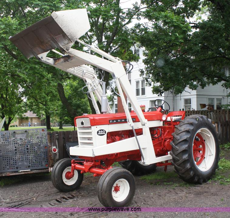 image for item 5075 International Farmall 560 tractor with loader