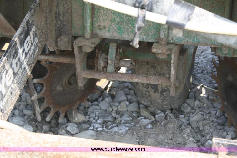 image for item 5090 John Deere 7000 six row planter