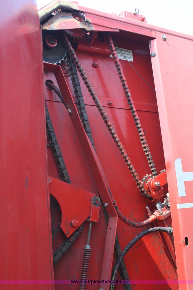 image for item 5093 Gehl RB1875 round baler