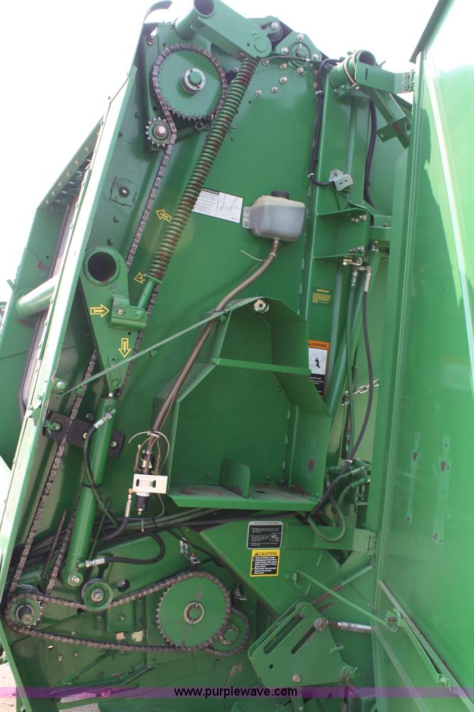 image for item 5112 1998 John Deere 566 round baler