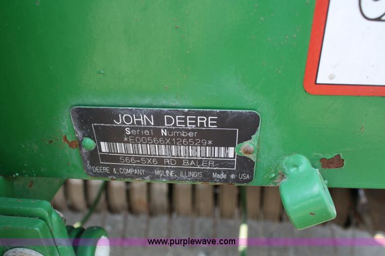 image for item 5112 1998 John Deere 566 round baler