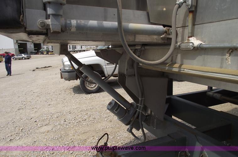 image for item 5374 35' aluminum towable livestock chute