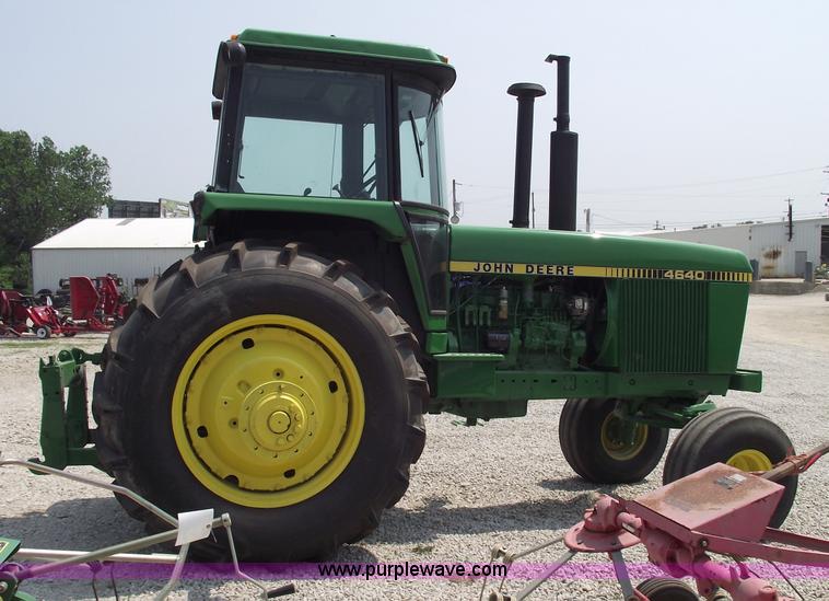 image for item 5403 1980 John Deere 4640 tractor