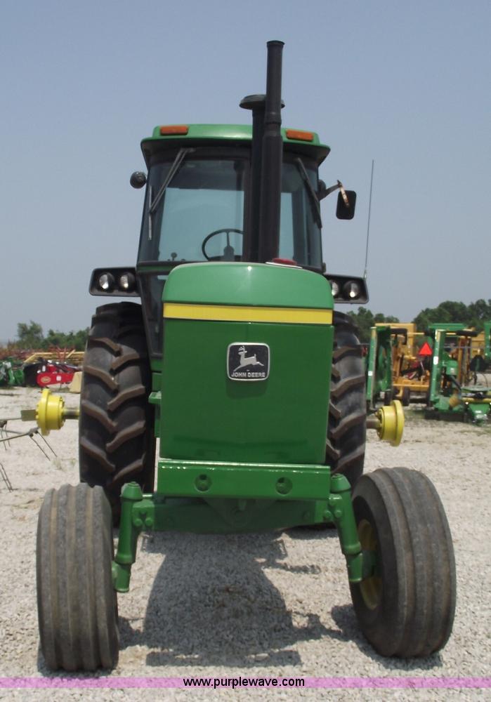 image for item 5403 1980 John Deere 4640 tractor
