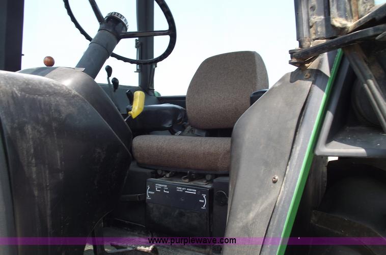 image for item 5403 1980 John Deere 4640 tractor